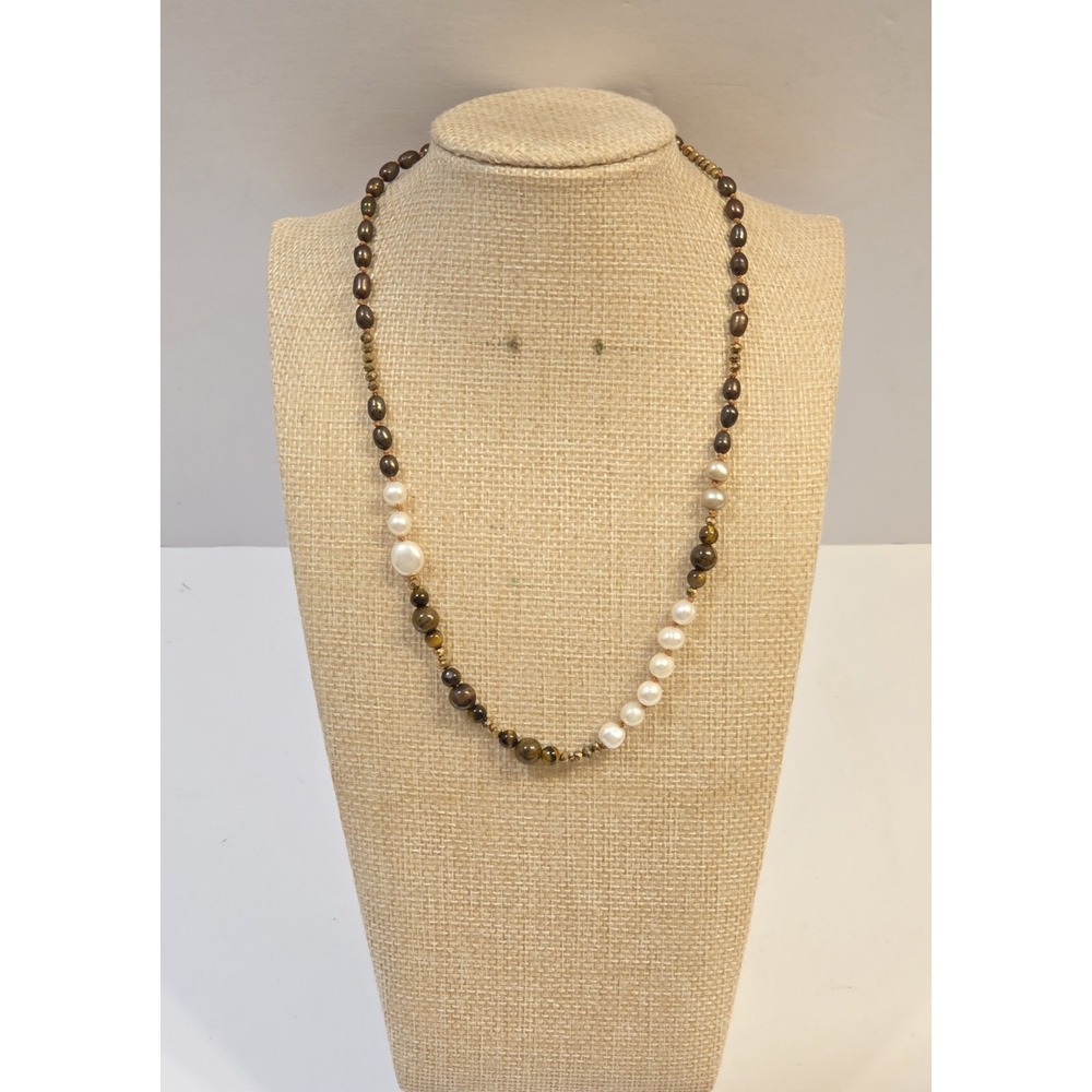 Vintage IWI Multi Tone Pearls & Tigers Eye Necklaceā 14k Yellow Gold Clasp 16"
